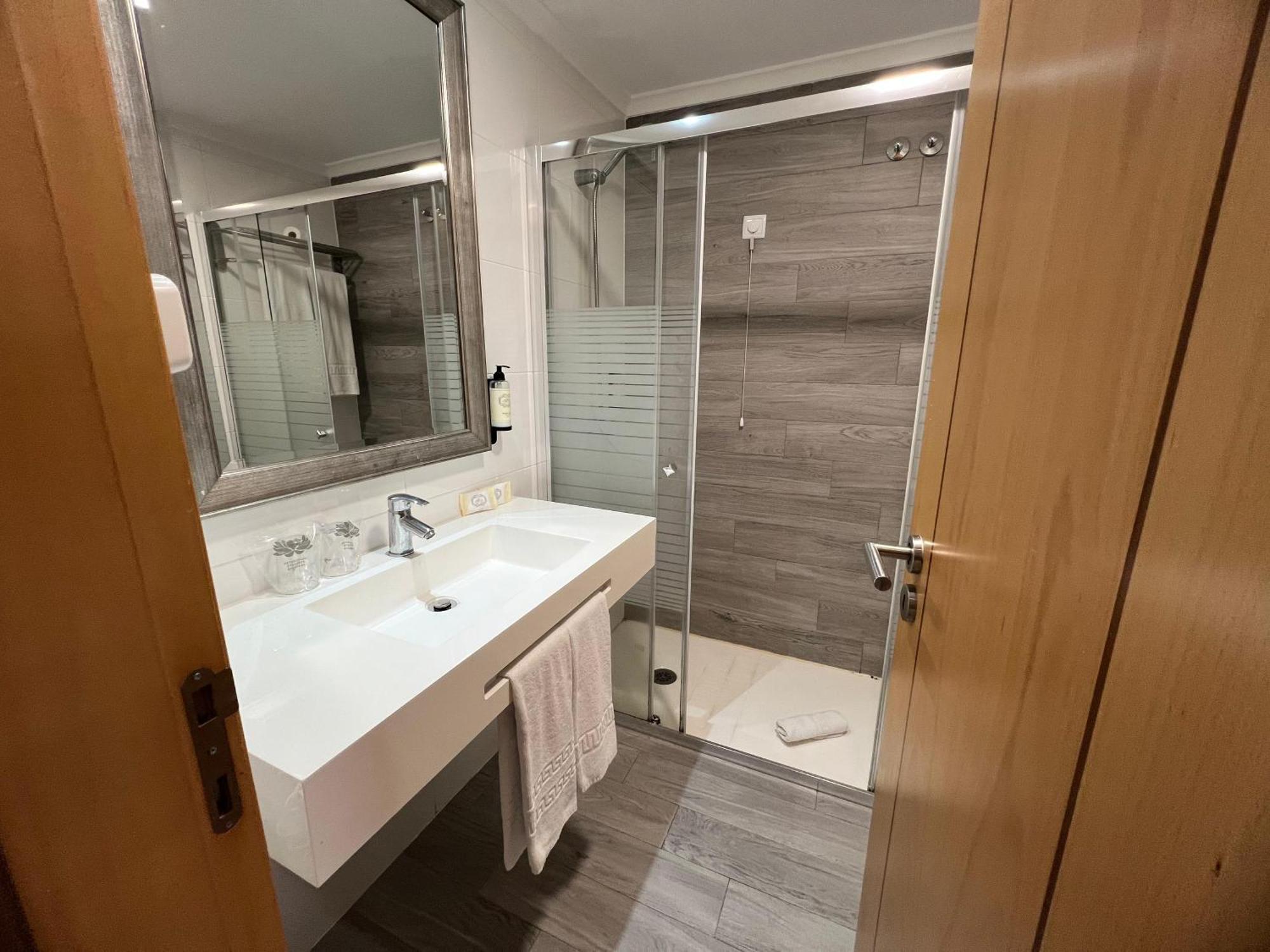 Be One Hotel Caldas Da Rainha - By Mhmb Hospitality Rom bilde
